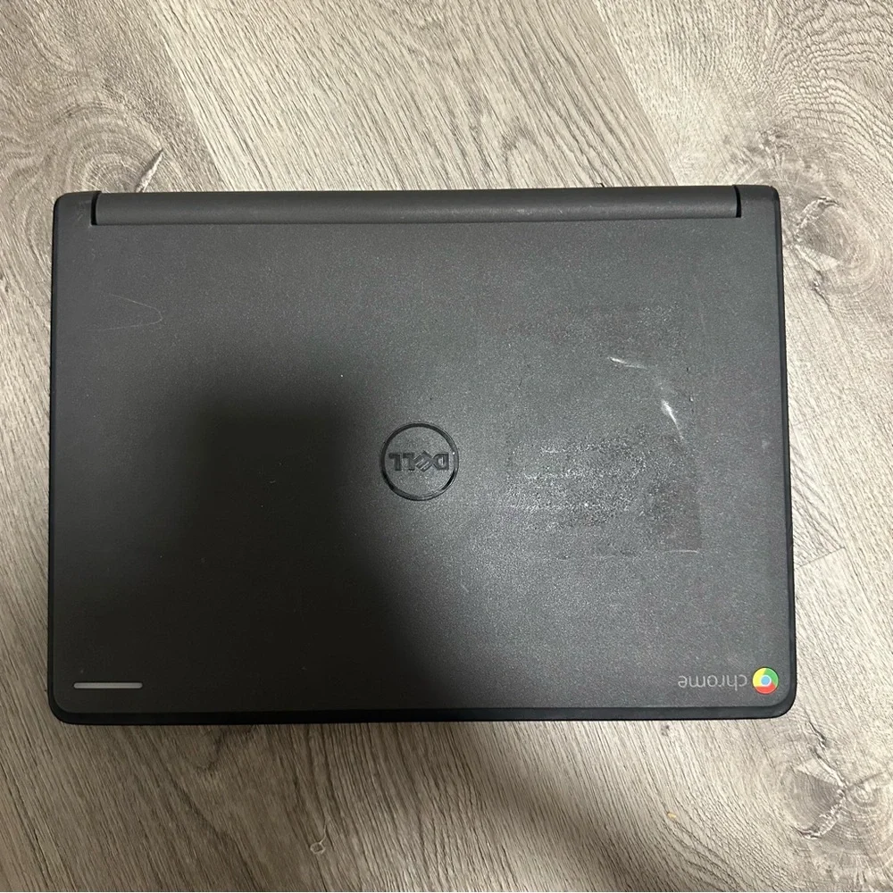 DELL Chromebook 11.7” Laptop 32GB Storage Ram 4GB **No Charger**